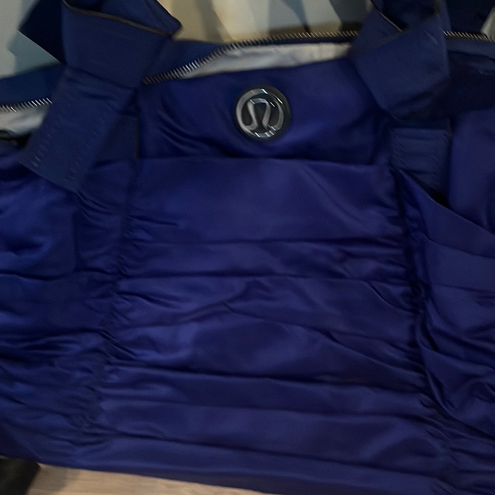 Blue lululemon duffel bag